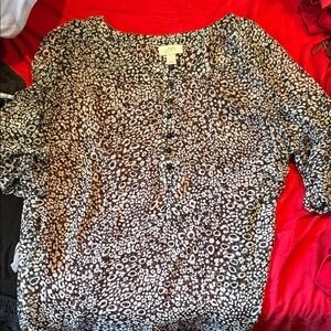 LOFT Black & White Patterned Scoop-Neck Blouse